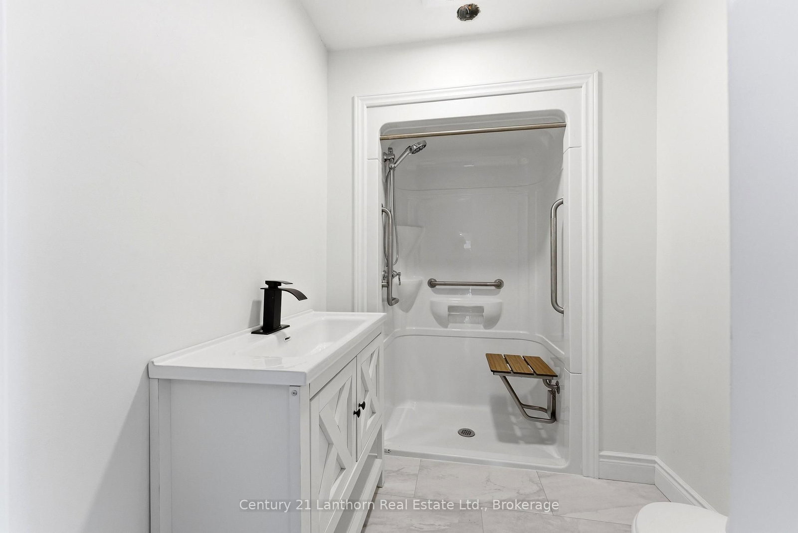 16 Store Street • Prince Edward County, ON photo 33