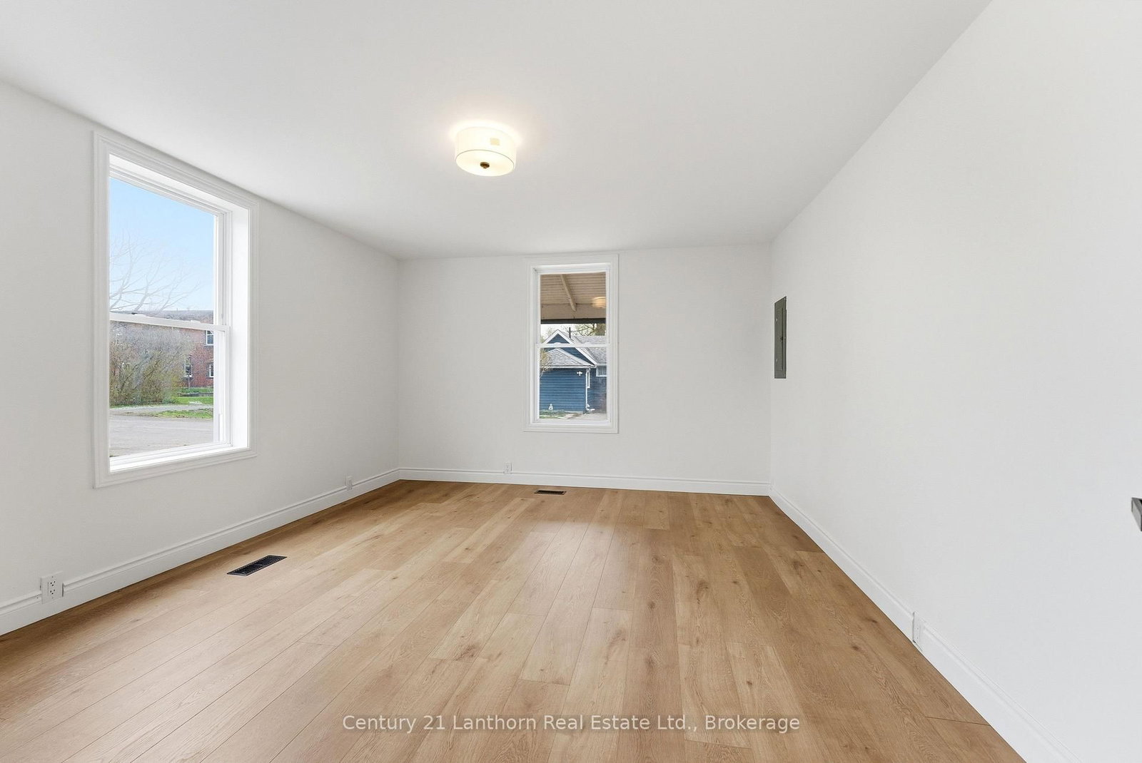 16 Store Street • Prince Edward County, ON photo 34