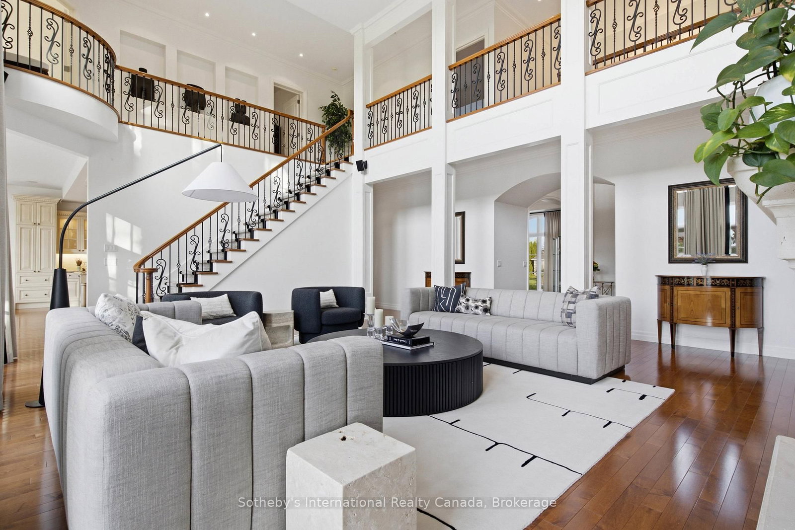 28 Deer Ridge Cres, Kitchener, view 8