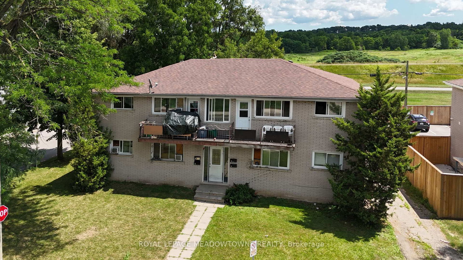94 Sixth Avenue • Brantford, ON photo 1