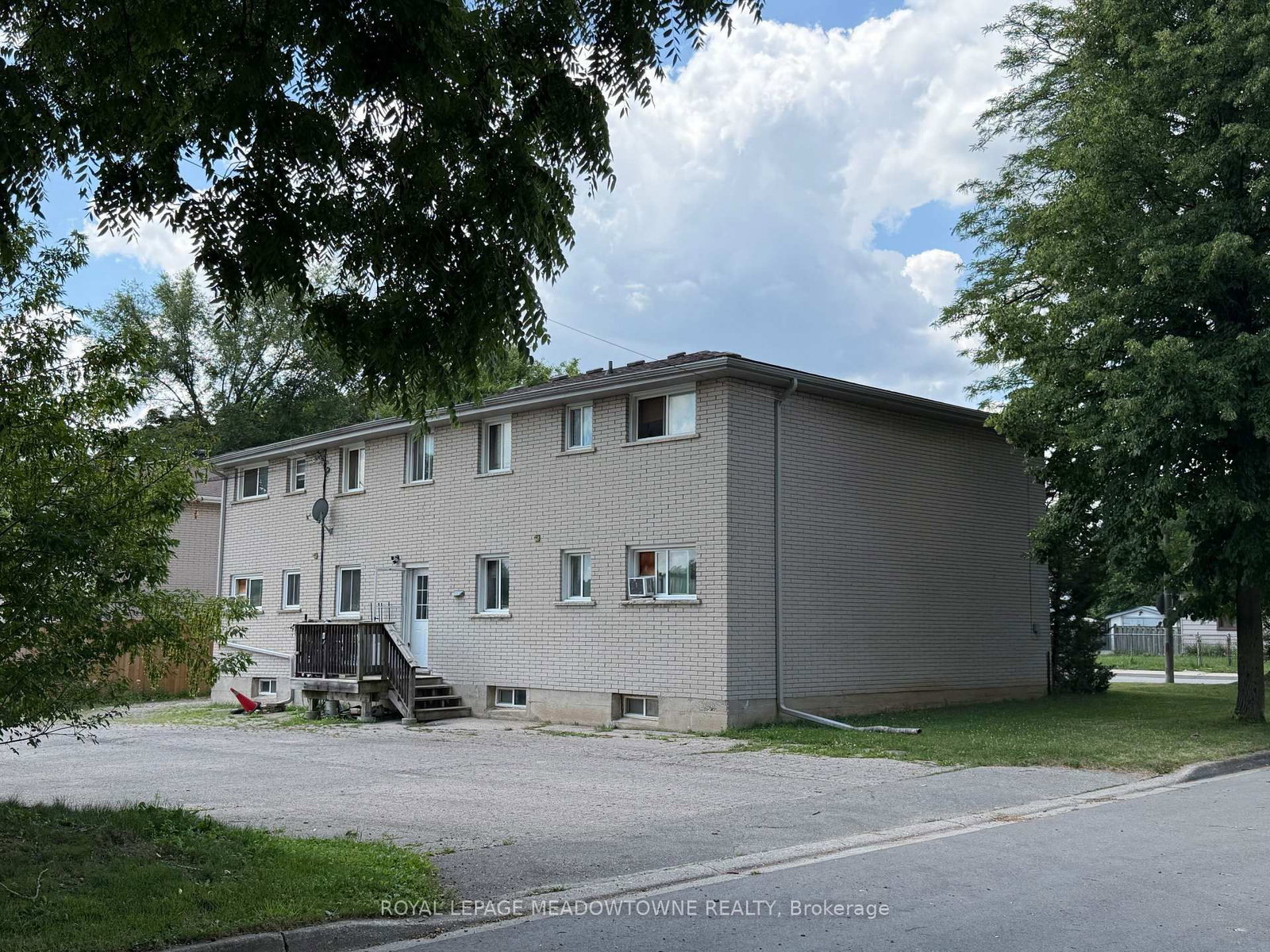 94 Sixth Avenue • Brantford, ON photo 66