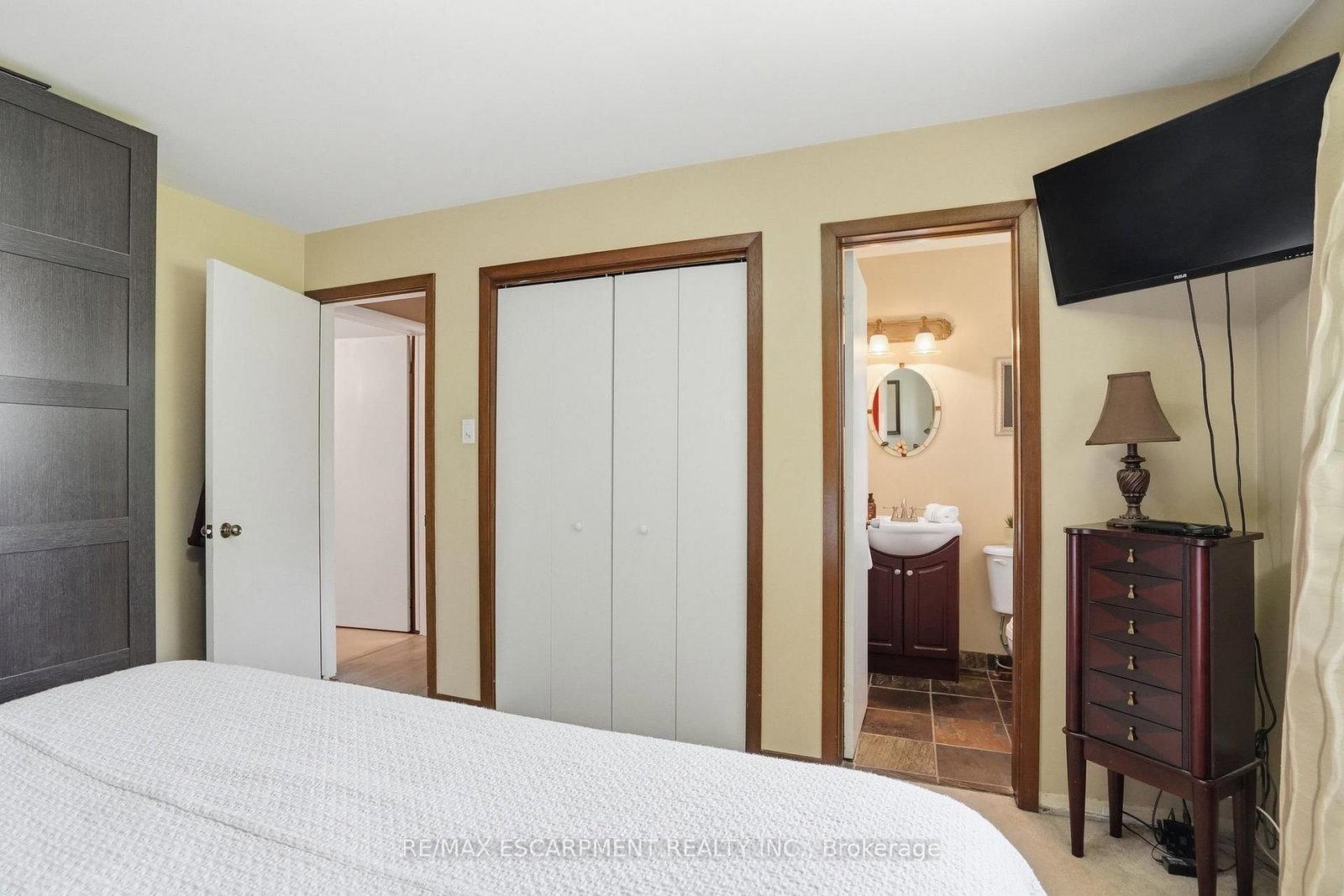 318 Freelton Road • Hamilton, ON photo 21