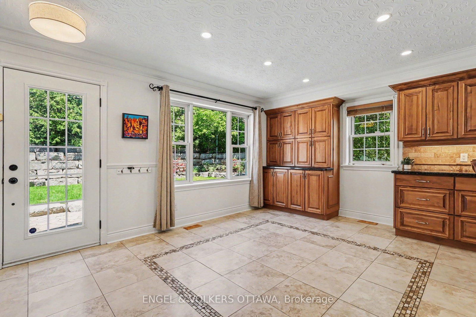 101 Ivy Crescent • Ottawa, ON photo 11