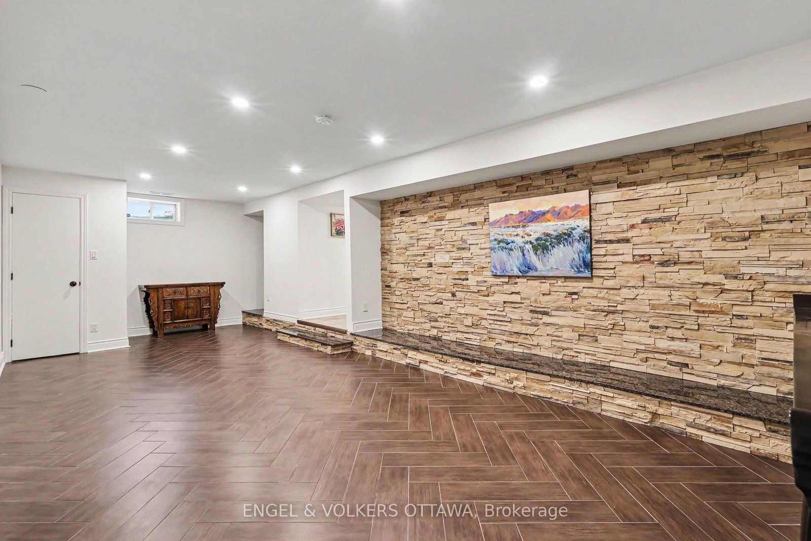101 Ivy Crescent • Ottawa, ON photo 25