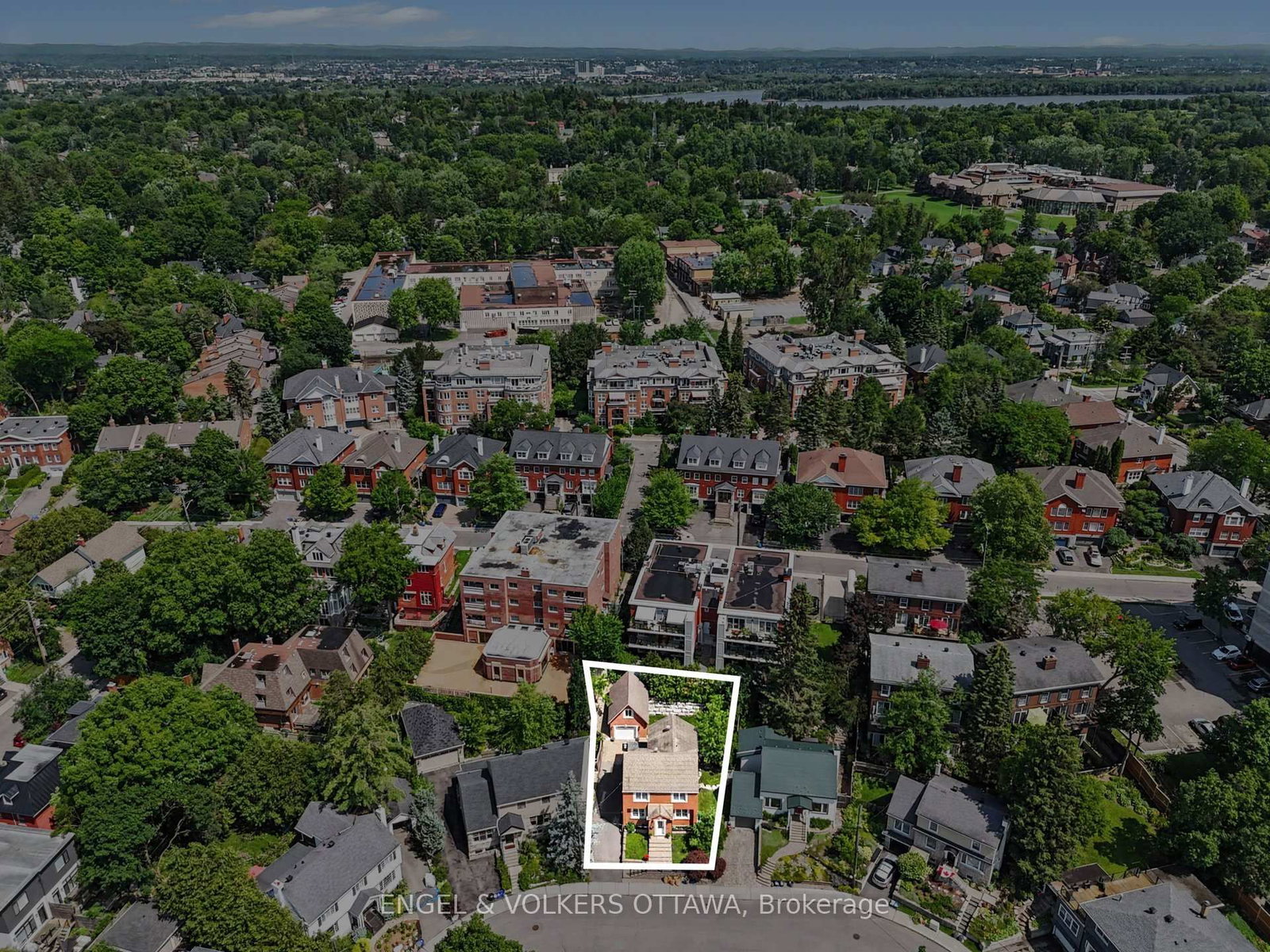 101 Ivy Crescent • Ottawa, ON photo 35