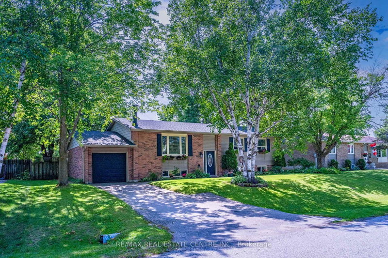 13 Douglas Crescent