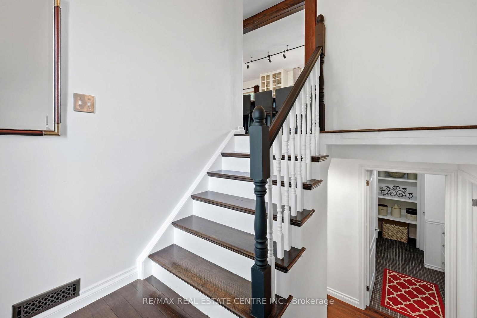 13 Douglas Crescent • Erin, ON photo 6