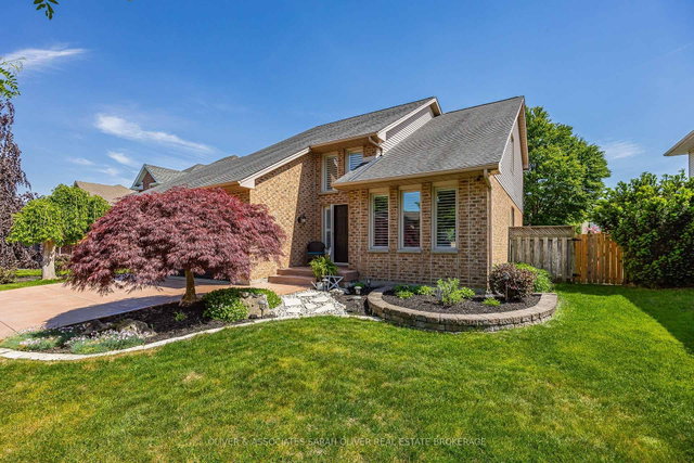 245 Ensign Crescent