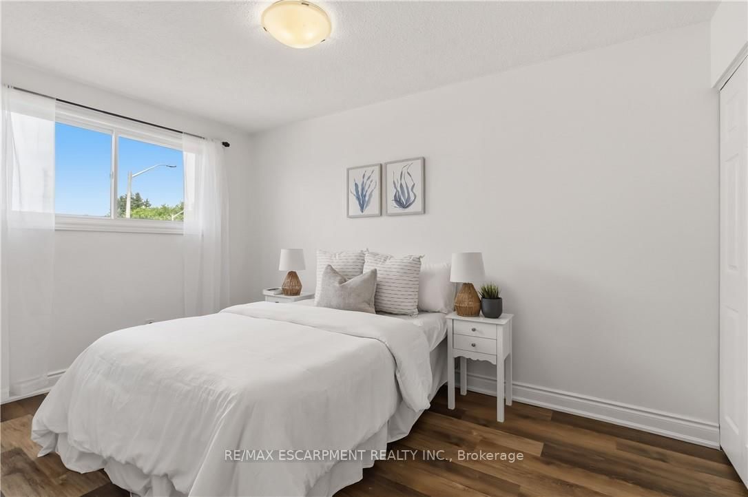 596 GREY Street • #8 • Brantford, ON photo 34