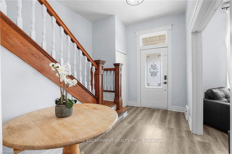 11 Wright Avenue