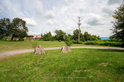 1624 Chemong Road — photo 5