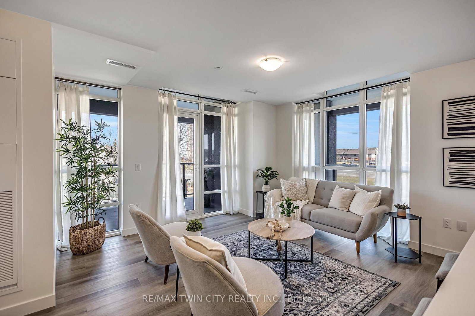 461 Green Road • #212 • Hamilton, ON photo 6