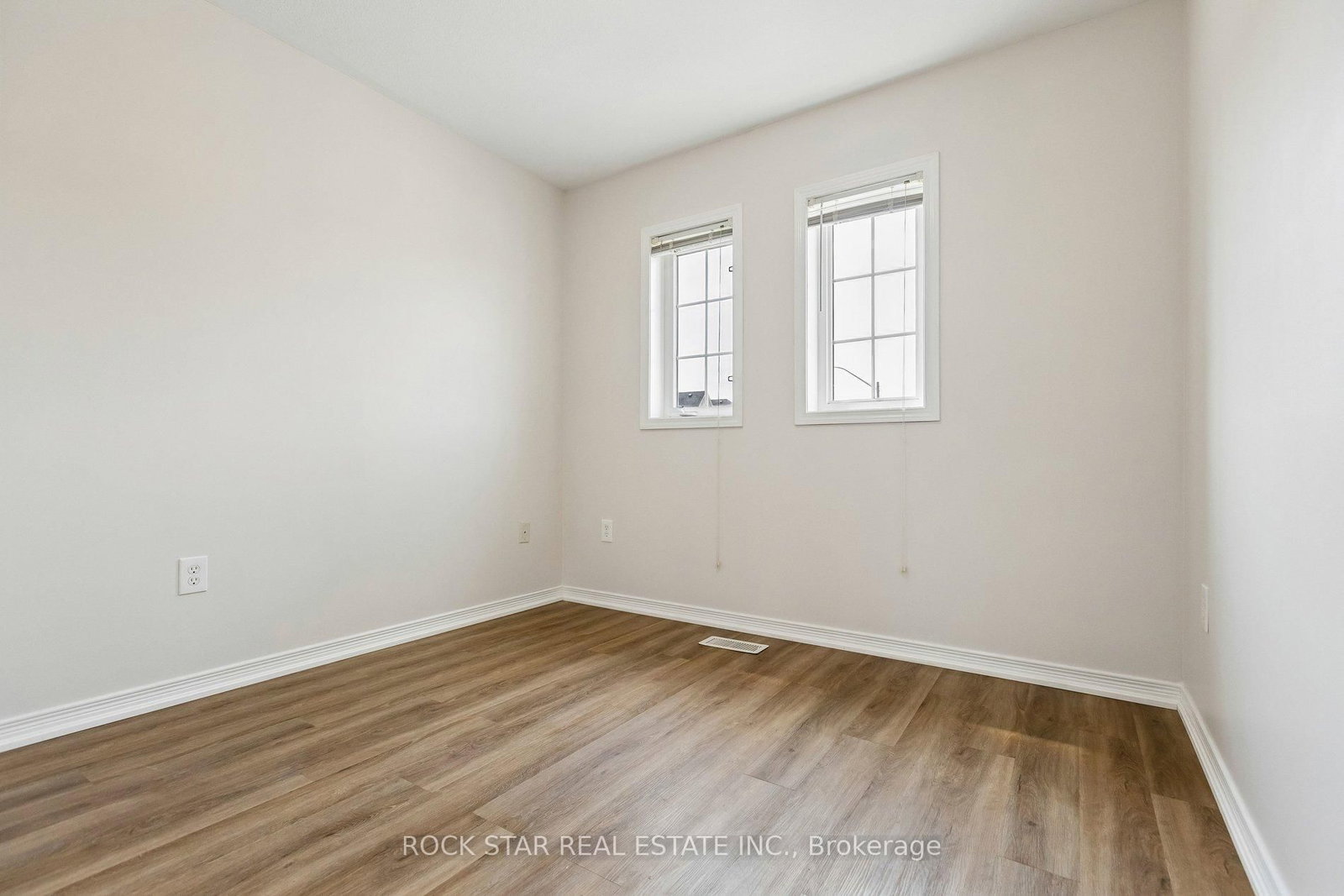 111 Bloomington Drive • Cambridge, ON photo 19