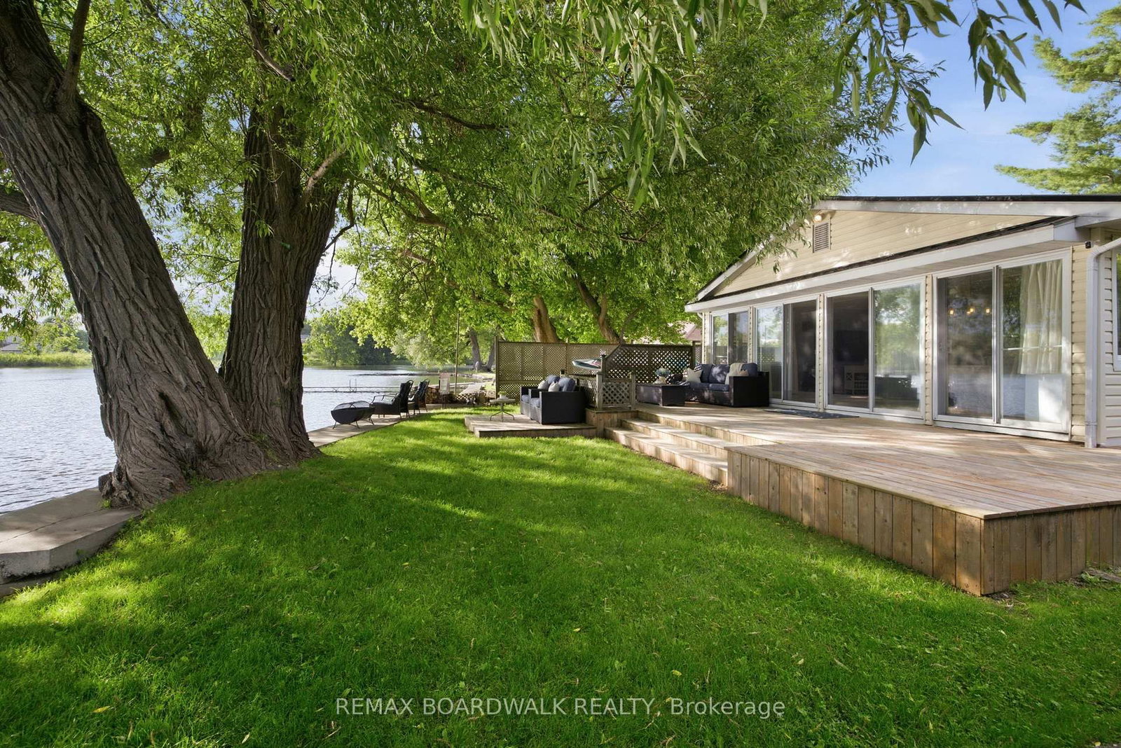 130 Bay Lane • Edwardsburgh/Cardinal, ON photo 1