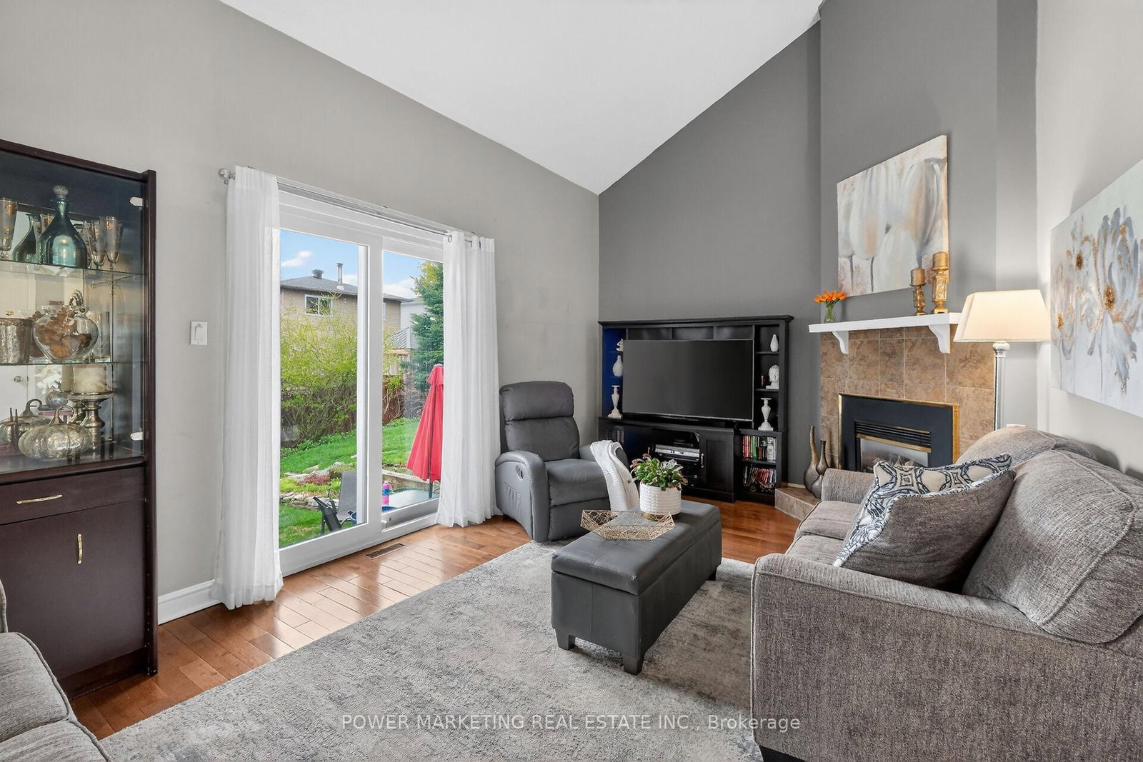 6451 VISENEAU Drive • Orleans, ON photo 15