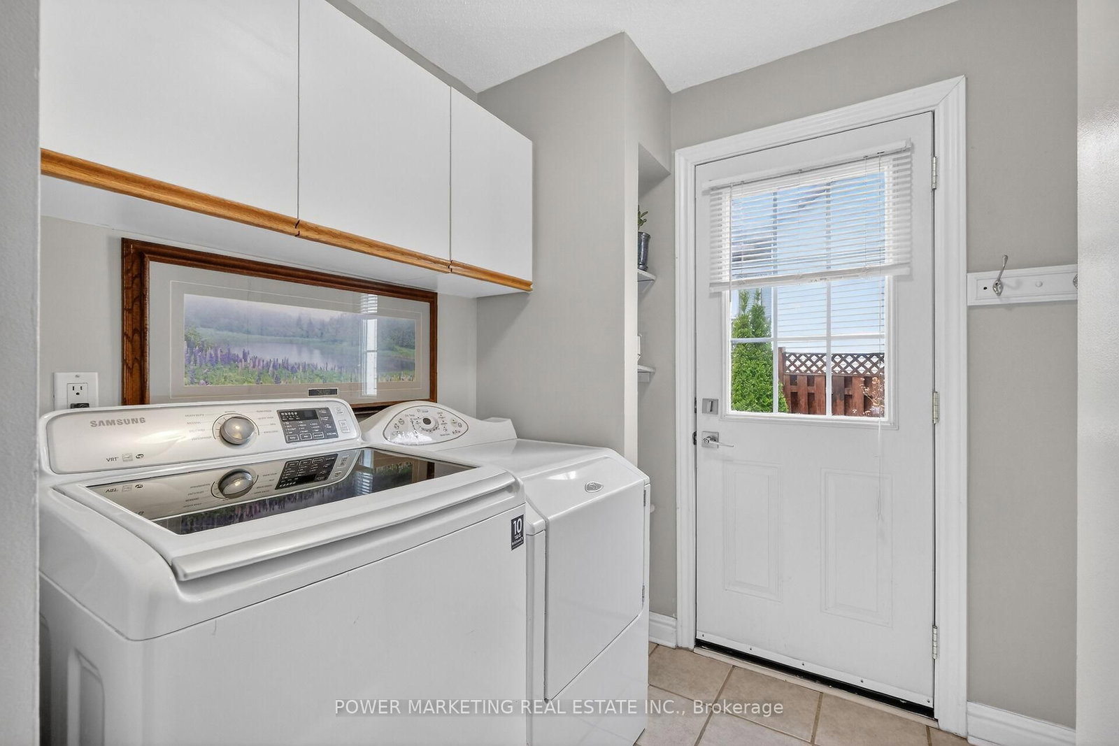 6451 VISENEAU Drive • Orleans, ON photo 17