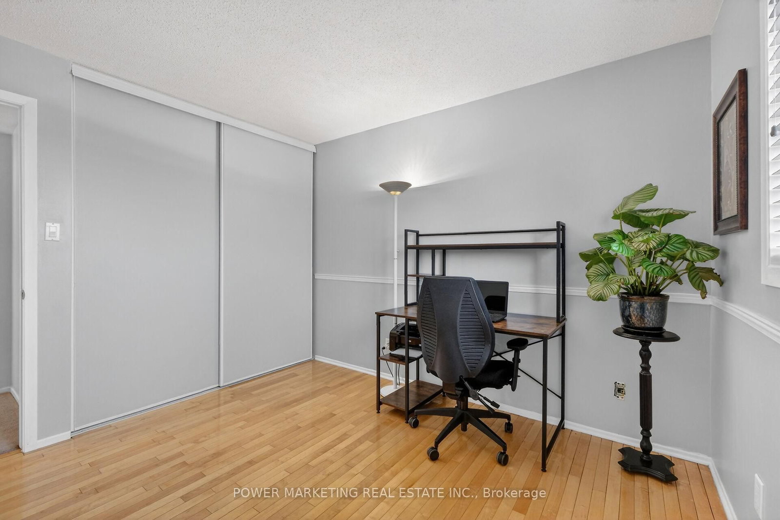 6451 VISENEAU Drive • Orleans, ON photo 21