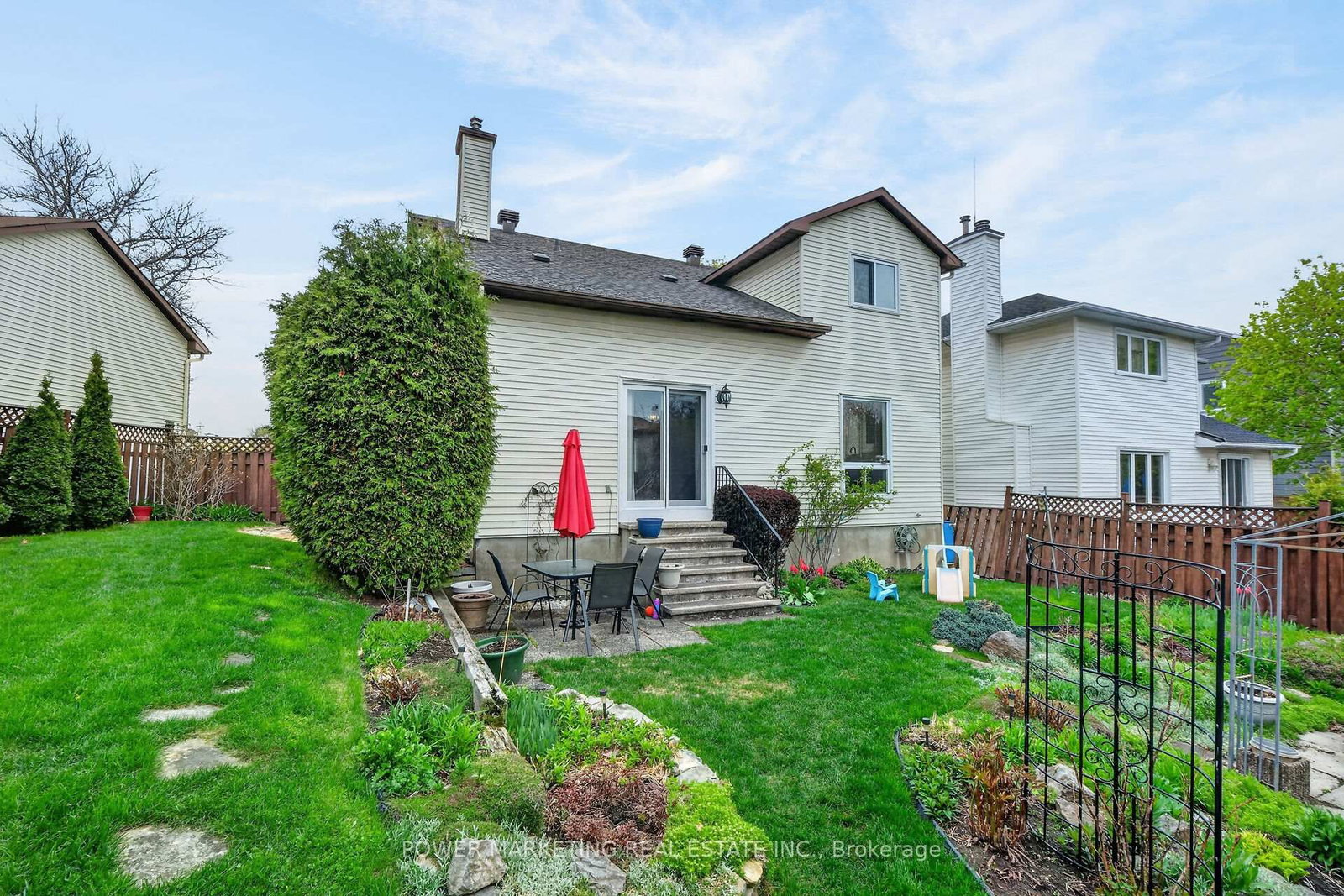 6451 VISENEAU Drive • Orleans, ON photo 36