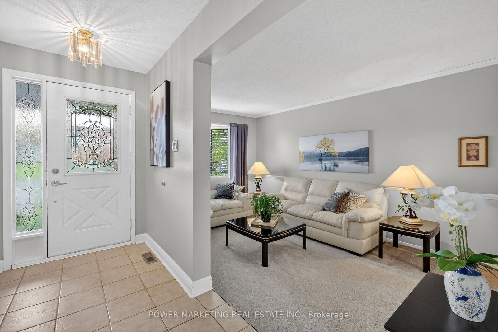 6451 VISENEAU Drive • Orleans, ON photo 6