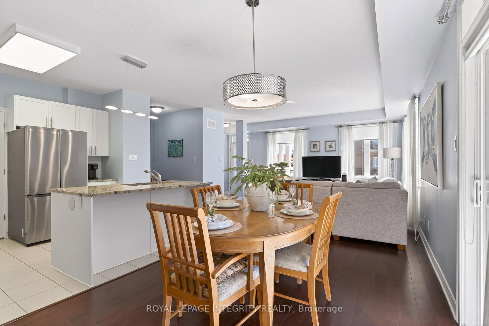 1007 Beryl Private • Ottawa, ON photo 15