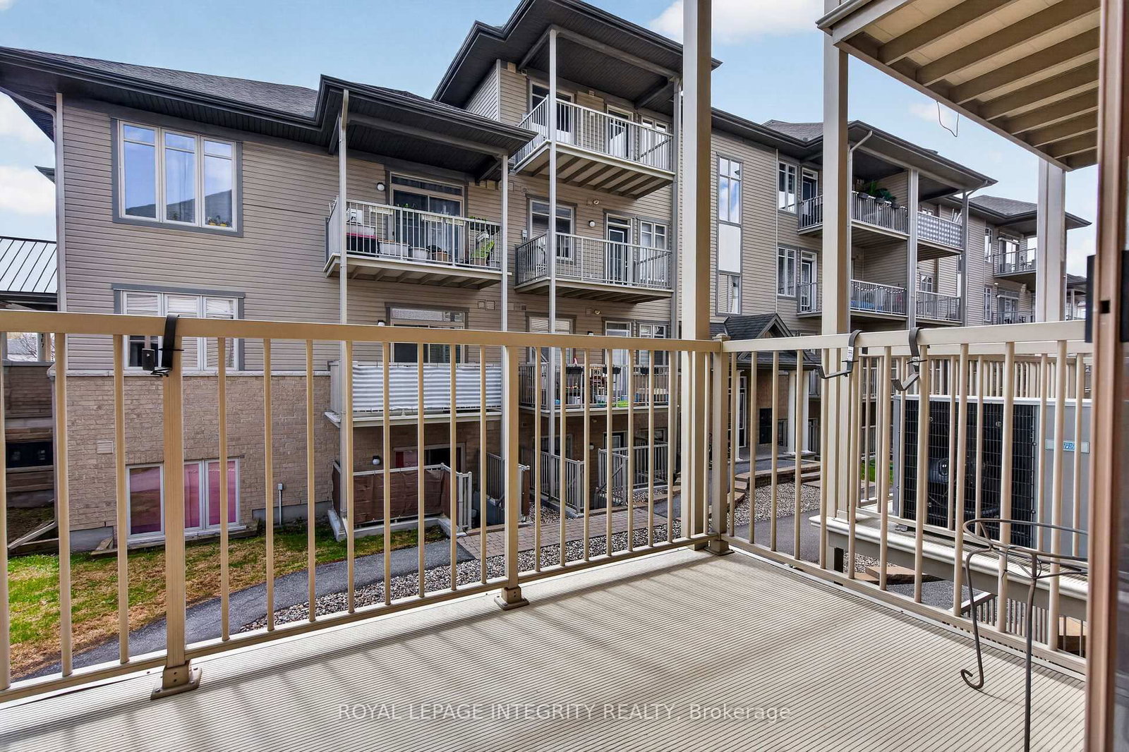 1007 Beryl Private • Ottawa, ON photo 23