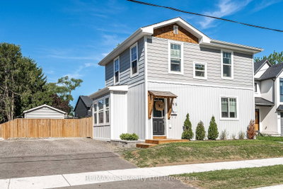195 Water Street • Lucan Biddulph, ON photo 2
