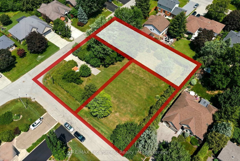 8 Northlawn Avenue
