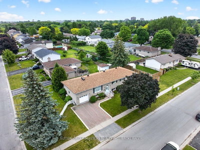 259 Inverness Crescent • Kingston, ON photo 3