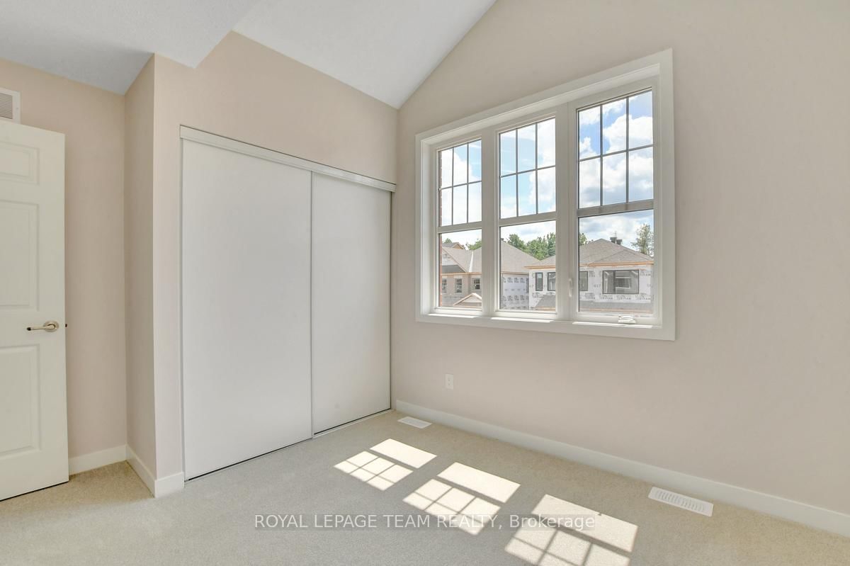 609 BRONZE COPPER Crescent • Richmond, ON photo 38