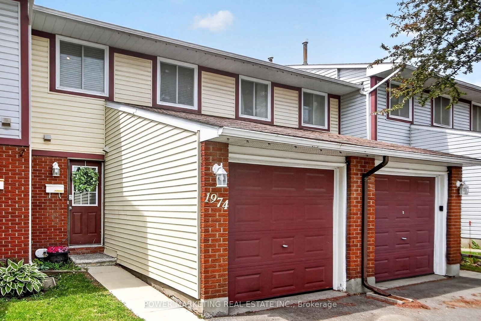 1974 GARDEN PARK Lane • Ottawa, ON photo 2