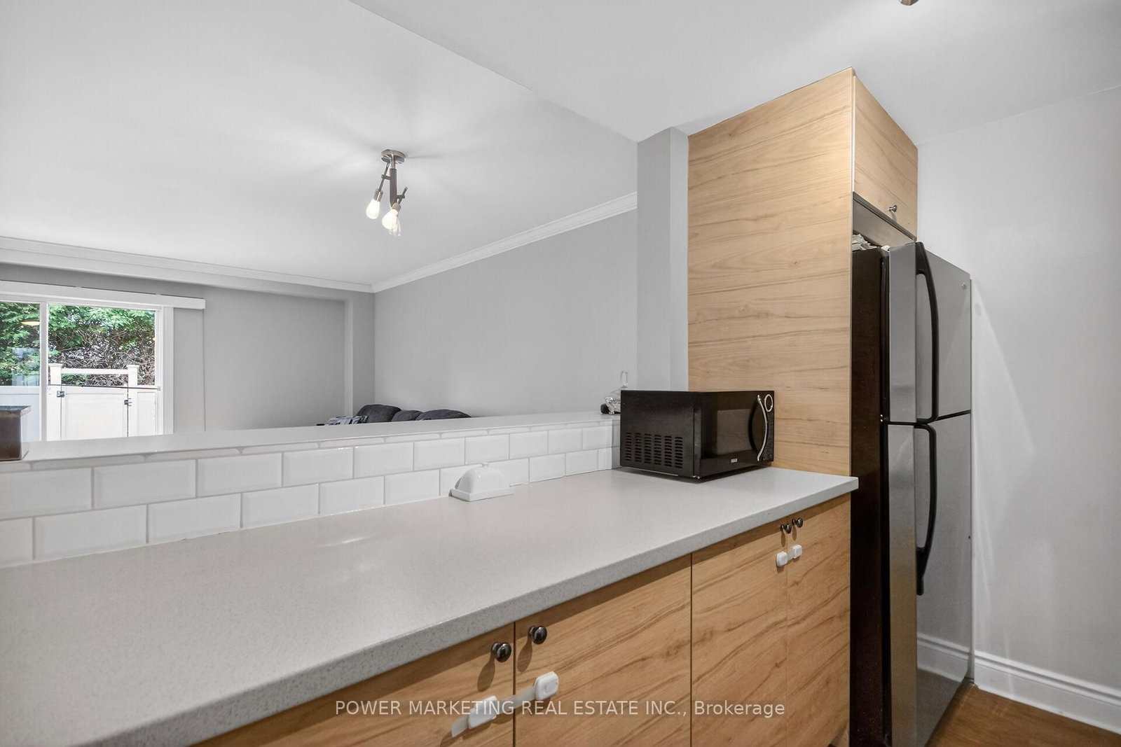 1974 GARDEN PARK Lane • Ottawa, ON photo 9