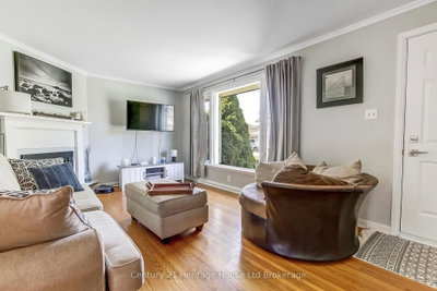 219 Brock Street — photo 4