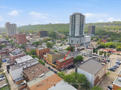 184 King Street E — photo 3