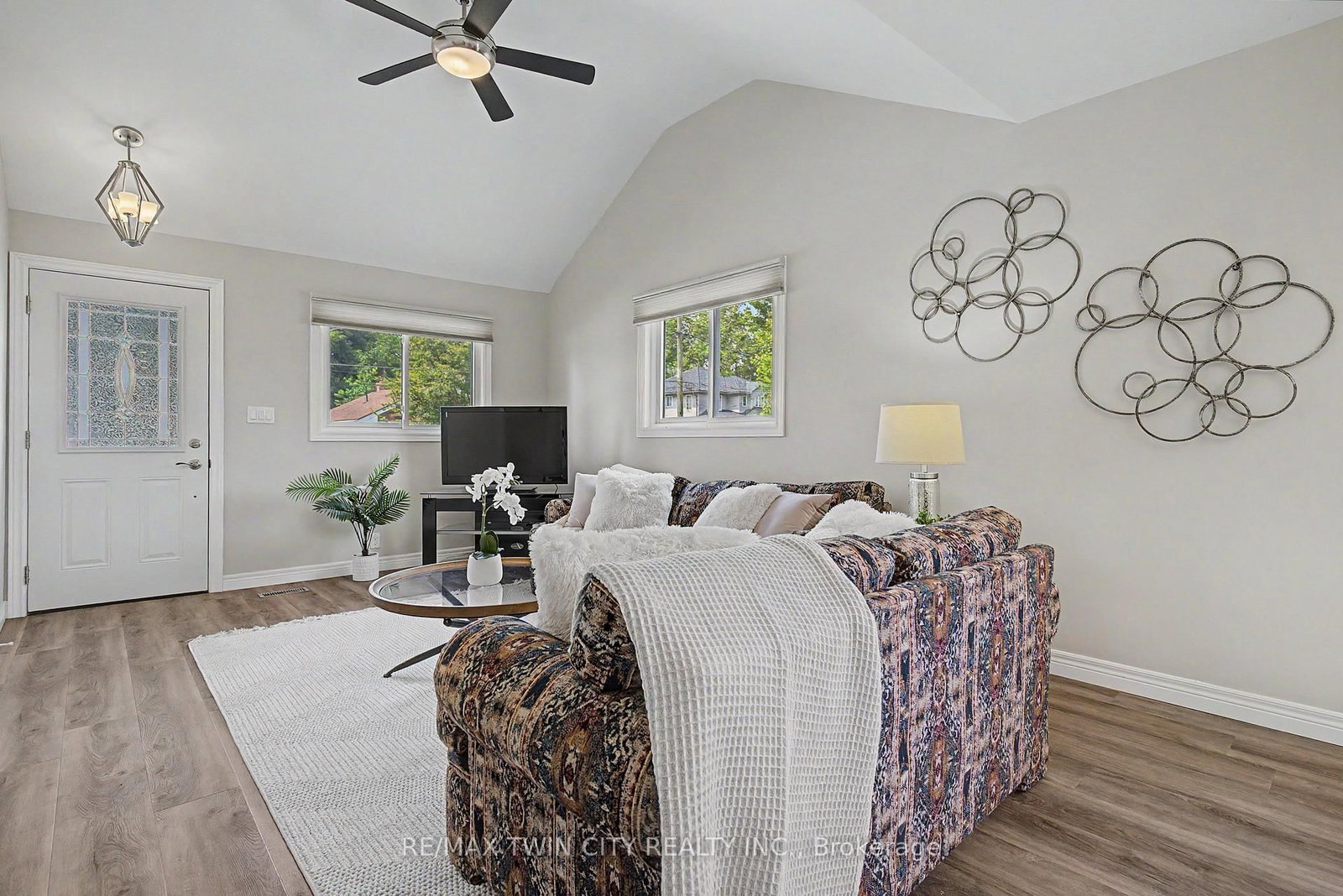 61 Maud Street • Woodstock, ON photo 14