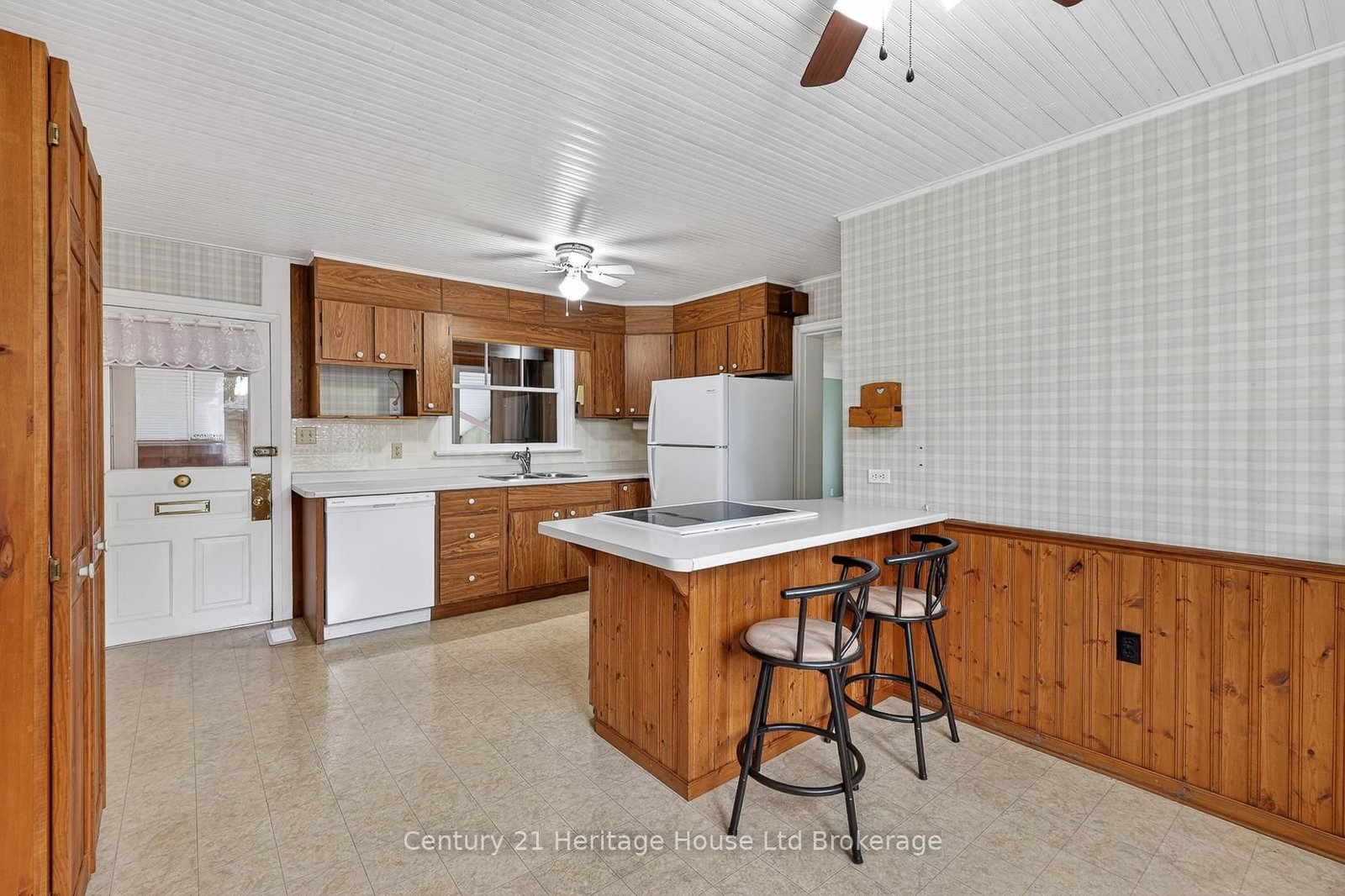 69 Bee Street • Woodstock, ON photo 16