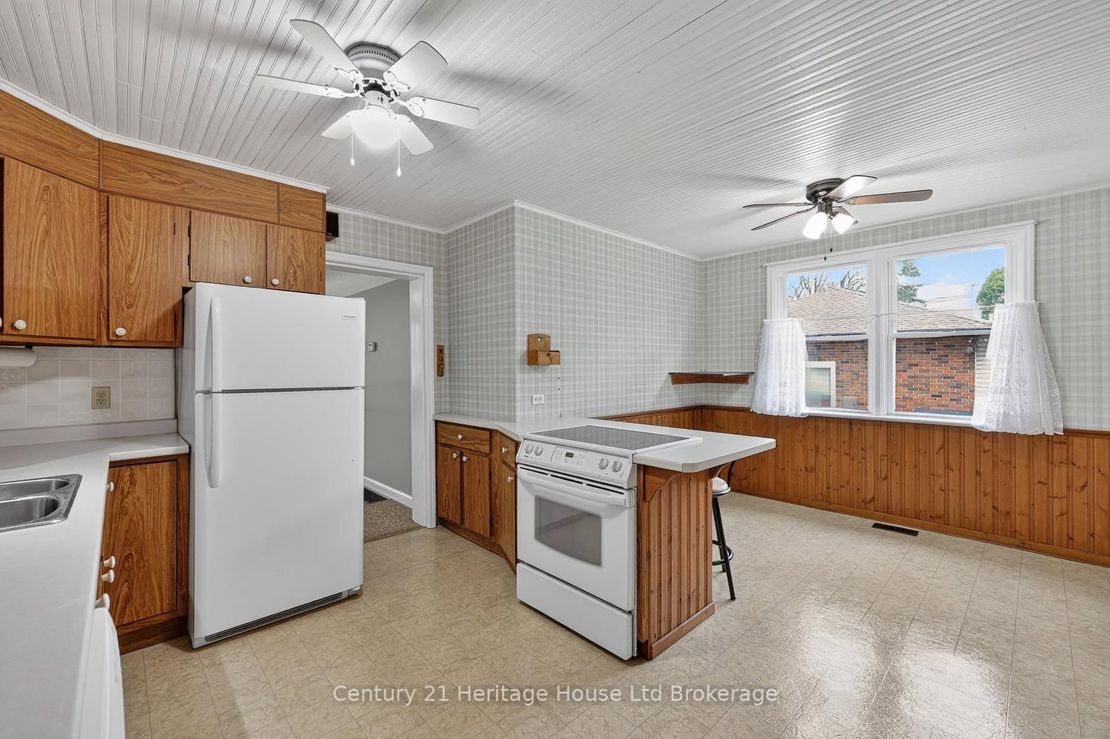 69 Bee Street • Woodstock, ON photo 18