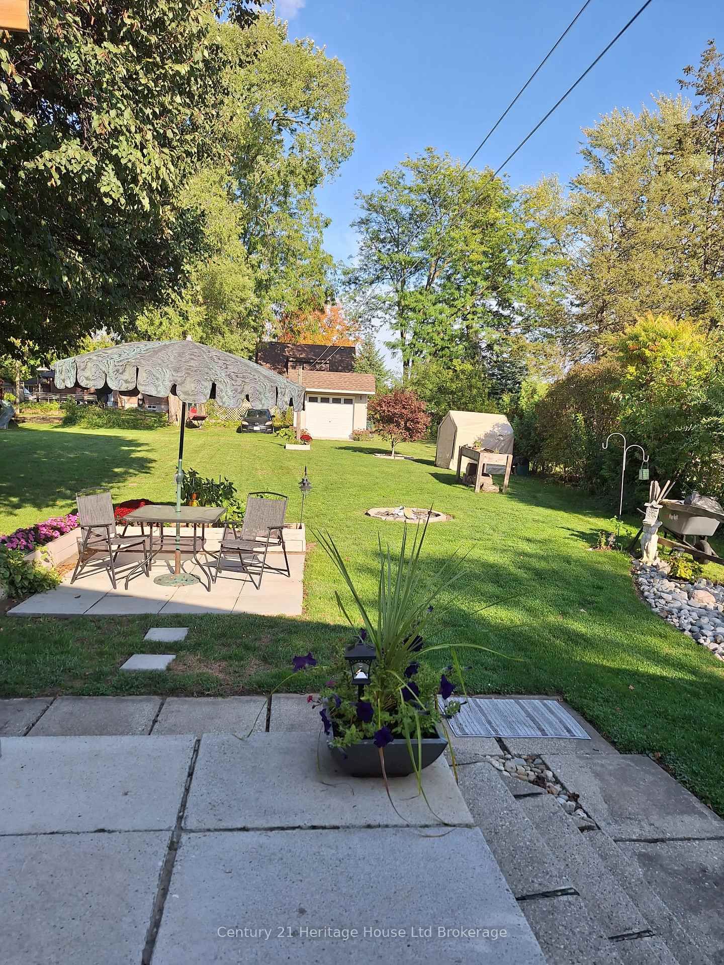 69 Bee Street • Woodstock, ON photo 42