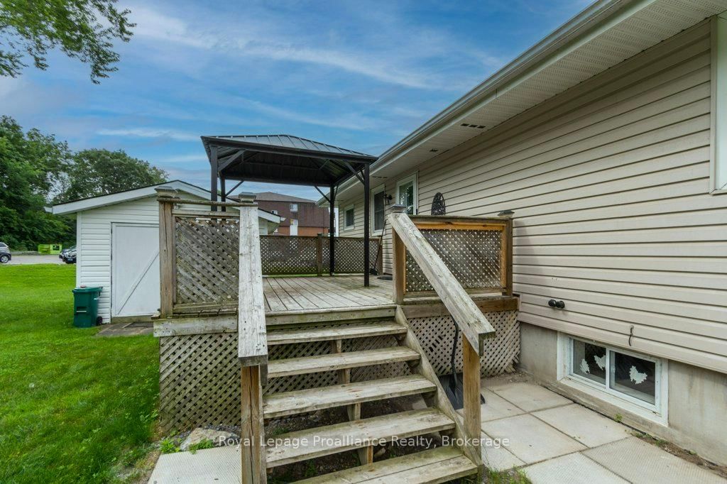 395 Sidney Street • Quinte West, ON photo 27