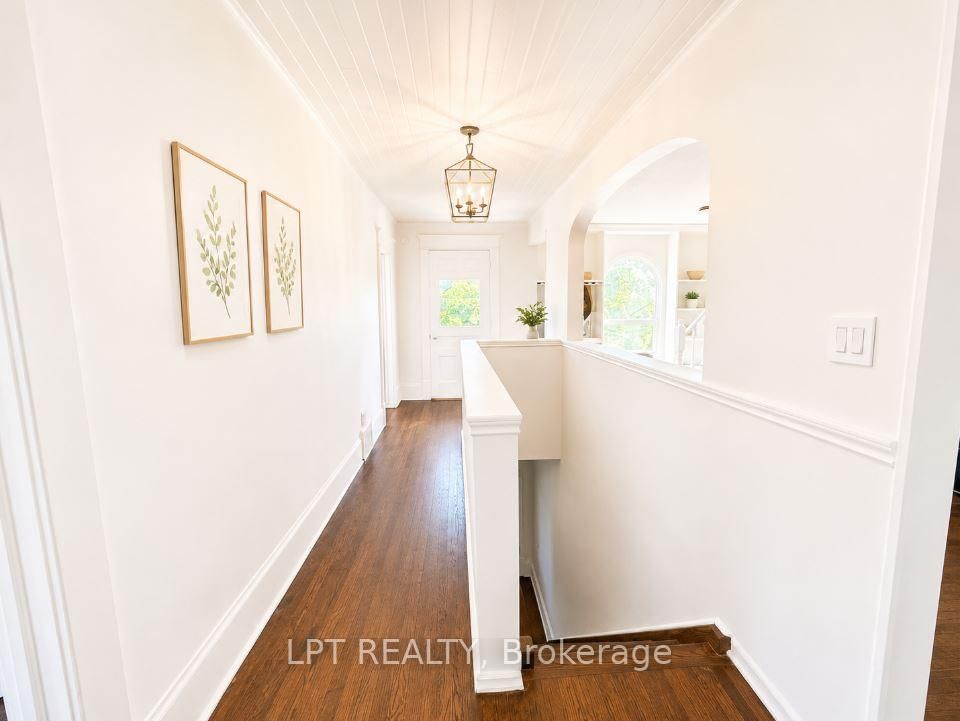 219 Erie Avenue • Brantford, ON photo 14