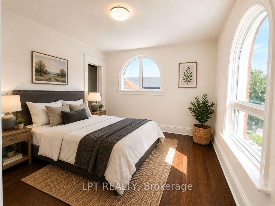 219 Erie Avenue • Brantford, ON photo 16
