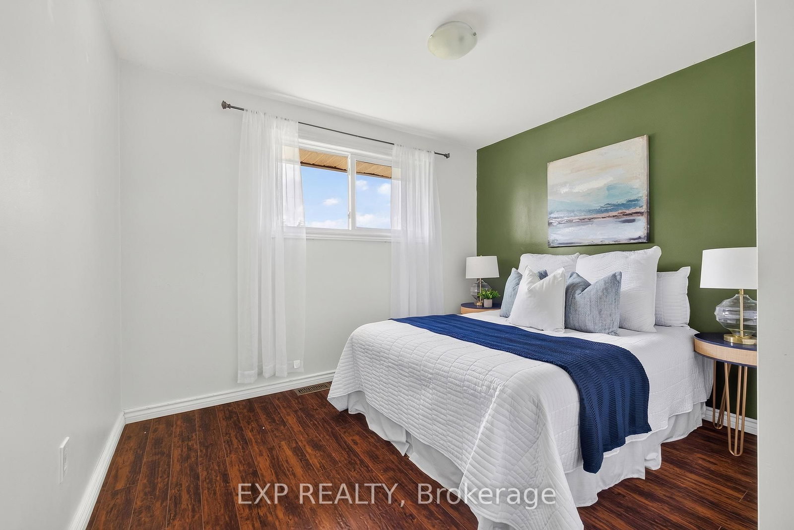 261 King Street • North Perth, ON photo 16