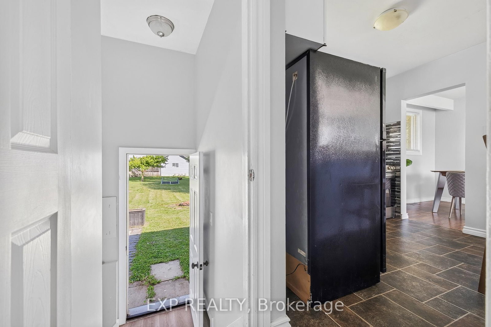 261 King Street • North Perth, ON photo 23