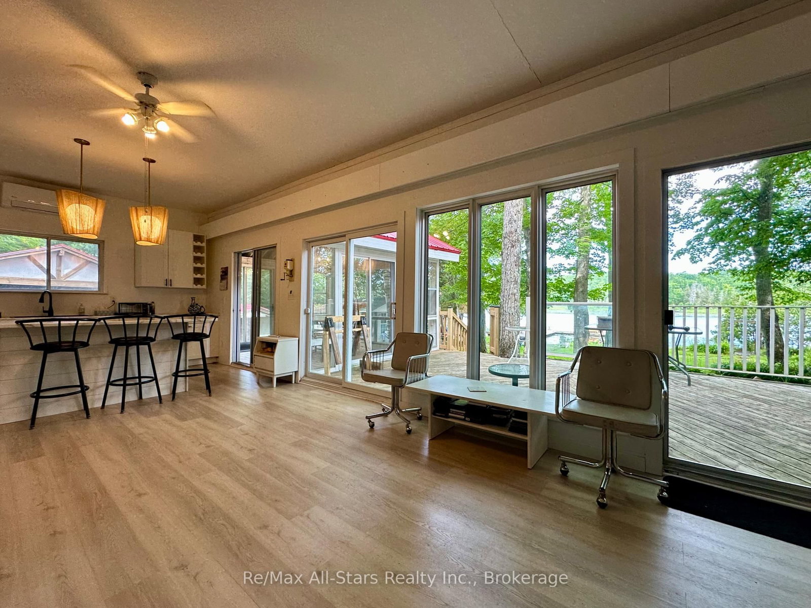 38 Dewey's Island • Kawartha Lakes, ON photo 17