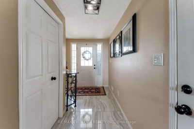 235 Red Clover Court — photo 5