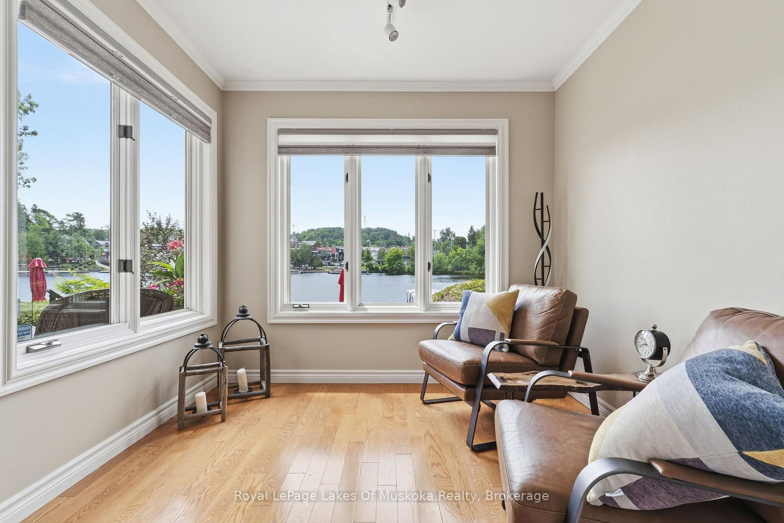 21 John Street • Huntsville, ON photo 17