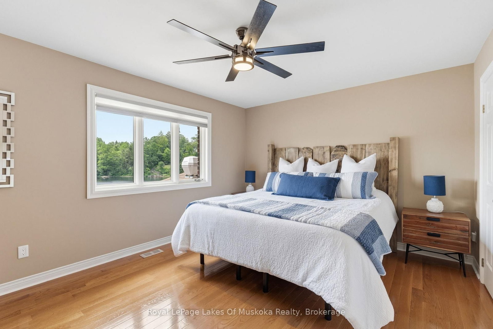 21 John Street • Huntsville, ON photo 28