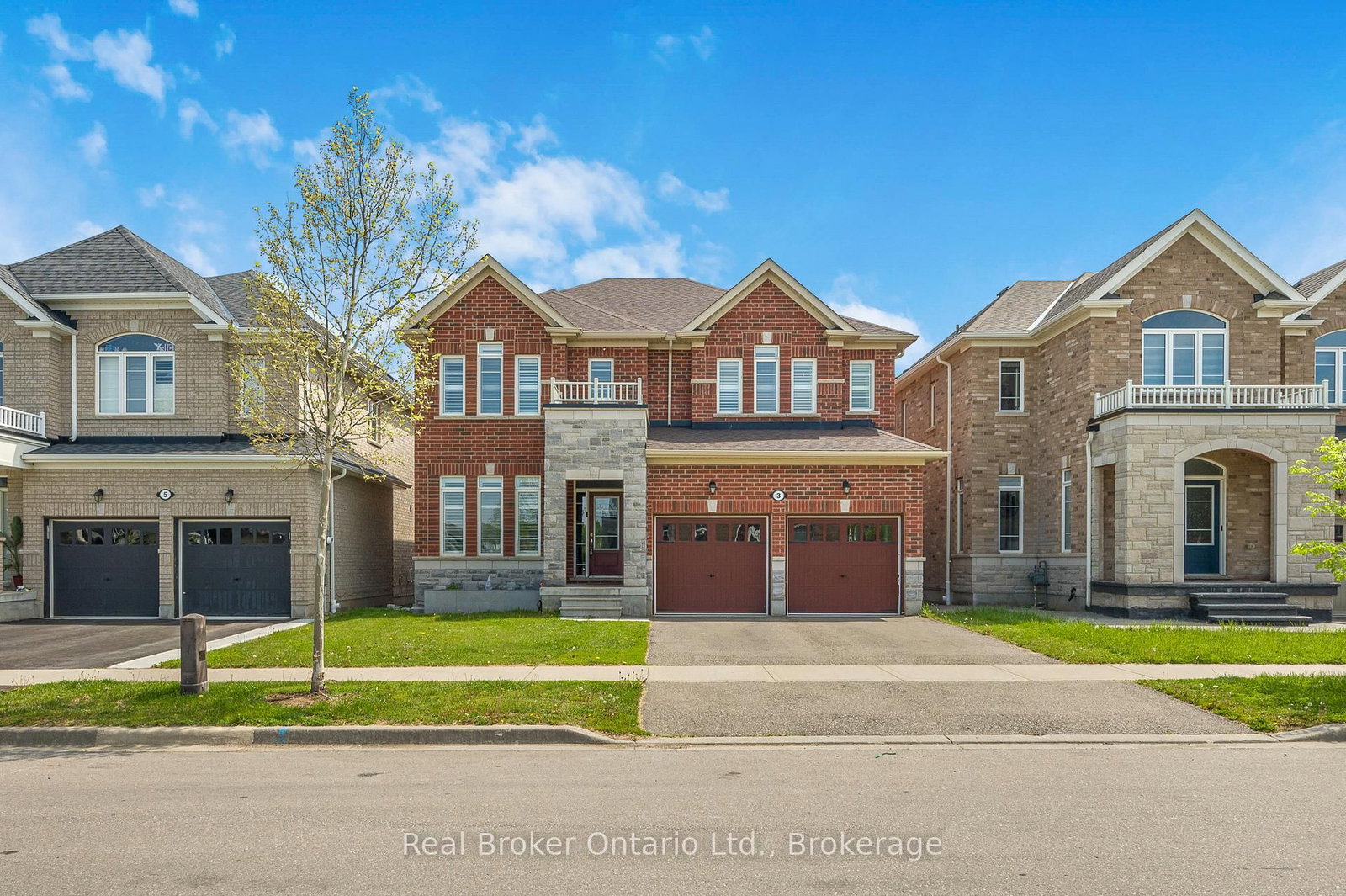 3 Newbrook Street • Brant, ON photo 2