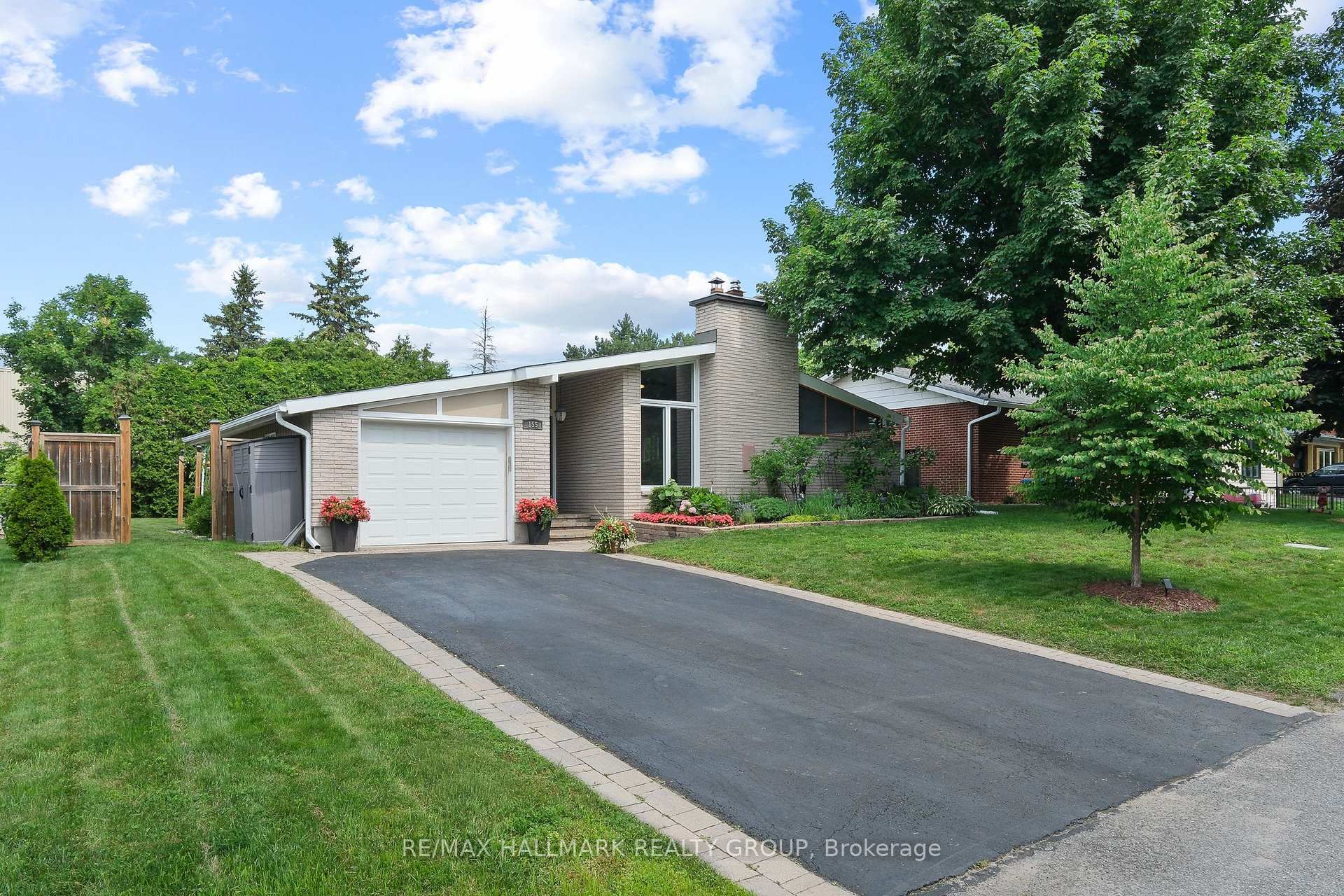 155 Banning Road, Ottawa, ON