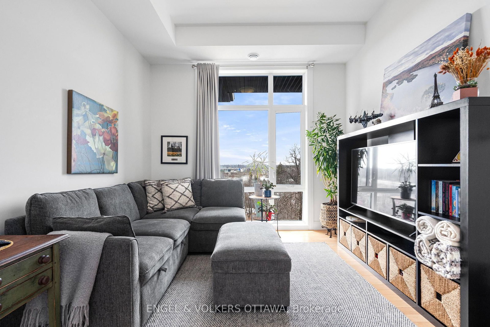 110 Cortile Private • #402 • Ottawa, ON photo 22