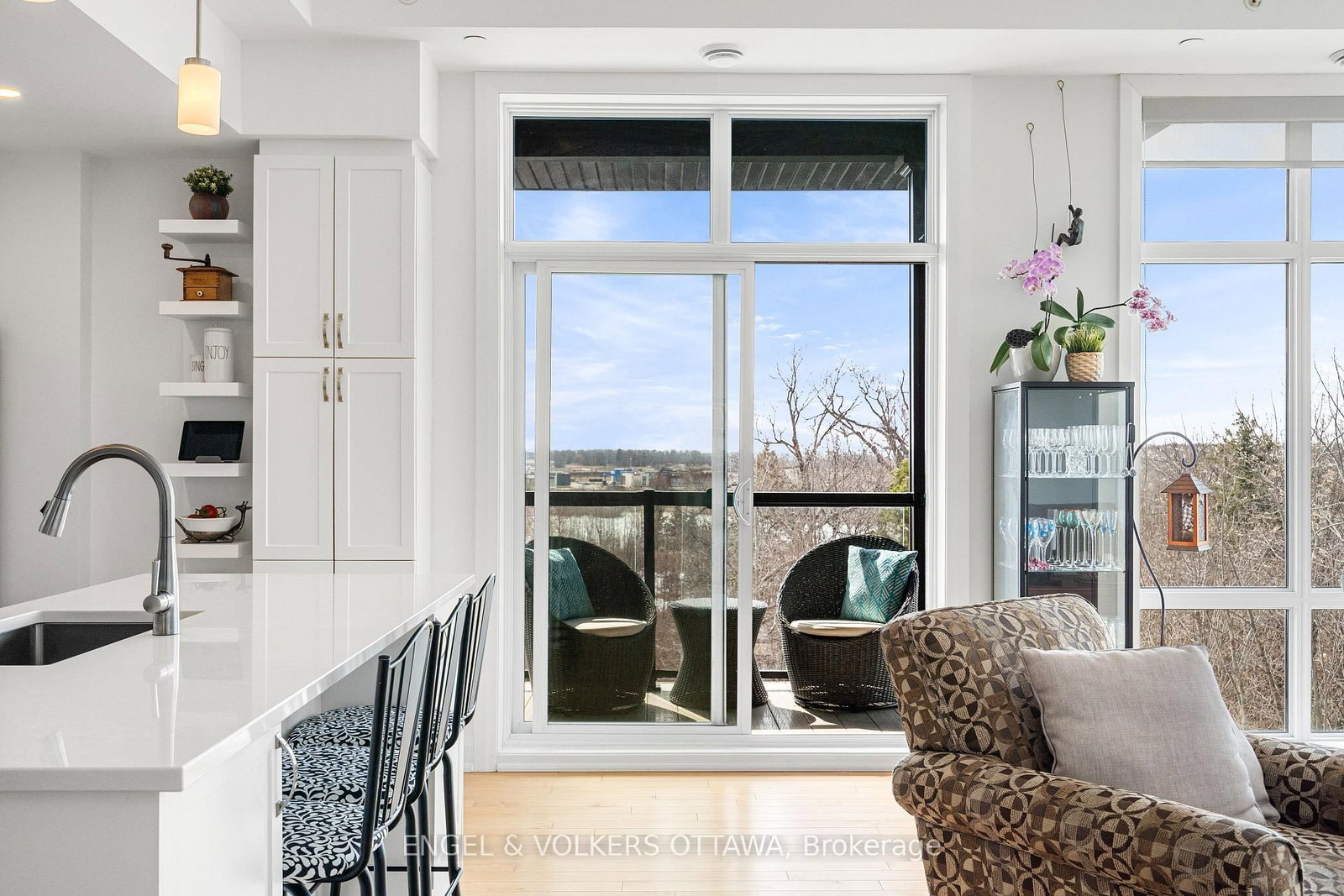 110 Cortile Private • #402 • Ottawa, ON photo 25
